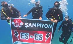 26 metre derinde şampiyonluk kutlaması