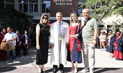 Mezuniyet coşkusu fakültelerde de sürdü
