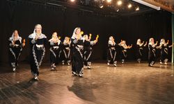 Halk oyunları gecesi büyüledi