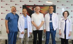 Ümit Hastanesi'nde yapılan ameliyatta yapay mesane ile sağlığına kavuştu
