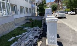 Eskişehir'de pazarcılar  bahçe duvarını yıktı!