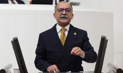 Cemevi çatısına kurulan baz istasyonu kaldırılsın