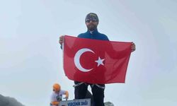 Eskişehir AFAD personeli Verçenik Dağı zirvesine ulaştı