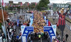 Eskişehirli sporcu Bahar Sezer yarı maratonda ikinci oldu