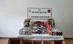 Evler uyuşturucu ve kaçak tütün deposu çıktı