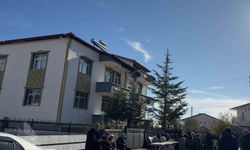 Zehirlenme felaketinde acılı bekleyiş sürüyor