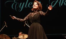 Eylem Aktaş: “Dayanışmanın parçası olmak sanatçıya anlam katar”