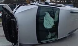 Feci kazada İki araç çarpıştı, sürücü yaralı