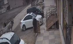 Bina önünden malzemeleri böyle çaldılar