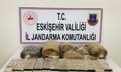 Eskişehir'de kaçak tütün ve cep telefonu operasyonu