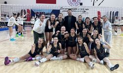 Eskişehir'de Melahat Ünügür voleybolde finalde