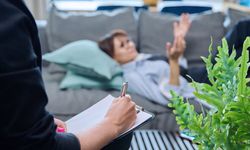 Psikolojik Destek Talebi Rekor Seviyede Arttı: Danışan Yoğunluğu Giderek Yükseliyor