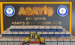 Şüpheli araçtan binlerce bandrolsüz sigara çıktı
