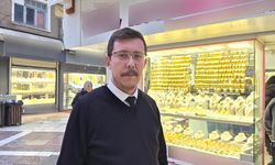 700 bin liralık vurgunu dikkatli esnaf önledi