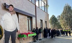 Askere gidecekti, tabutuna 'O şimdi asker' yazılı tülbent serildi