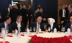 Bakandan Eskişehir'e 4futbol sahası sözü