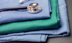 Erkek Scrubs Kumaş Türleri Nelerdir?