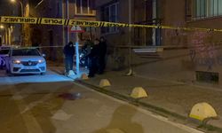 Eskişehir'de 4 yerinden bıçaklanan genç ağır yaralandı