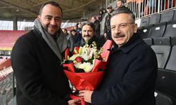 Eskişehirspor’dan Vali Hüseyin Aksoy’a veda