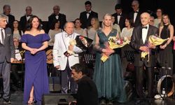 ESSİVDER Türk Sanat Müziği Korosu'ndan 'Sezon Ortası Konseri' yoğun ilgi gördü