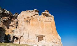 Kayalara nakşedilen 3000 yıllık gizem: Midas şehri Yazılıkaya