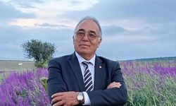 42 Yıllık Eğitim Hizmetinin Ardından Emekli Oldu