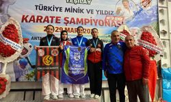 Eskişehirli karateciler Türkiye Şampiyonası'ndan madalyalarla döndü
