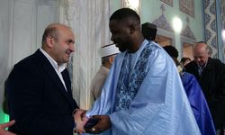 Albayrak, Reşadiye Camii’nde vatandaşlarla bayramlaştı