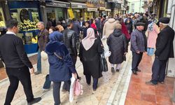 Altın fiyatları düşünce vatandaşlar kuyumculara akın etti