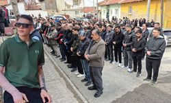 Bir aylık evli olan Emirhan Kızıltaş’ın cenazesinde gözyaşları sel oldu