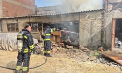 Eskişehir'de mobilya deposunda yangın