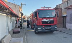 Eskişehir'de yangın paniği: Mahalleli sokağa döküldü