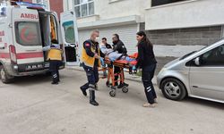 Evinde düşerek yaralanan yaşlı kadın dakikalarca yardım bekledi