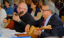 Kıdemli vatandaşlar türkülerde buluştu