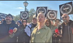 "Sokak Hayvanları Birilerinin 'Robot Depoları' Değildir!"