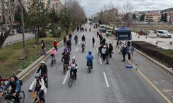 “Arabasız pazar” ile şehirde sessiz ve temiz bir gün