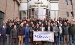 Büyükşehirden Amatör Spor Kulüplerine 7 Milyon 620 Bin TL Destek