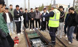 ESTÜ öğrencilerinden ESTRAM'da teknik gezi