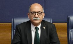 Anayasa Varsa Herkes Uymalı!