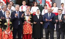 Eskişehir'de Doktor Mustafa Çamkoru Ortaokulu açıldı