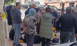 Araç yayalara çarptı: 2’si ağır 3 yaralı