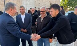 Destici memleketinde vatandaşlarla bayramlaştı