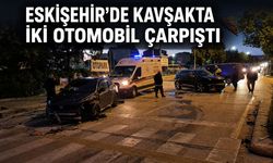 Eskişehir'de feci kaza: Araçlar kullanılamaz hale geldi