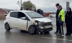 Eskişehir'de iki otomobil çarpıştı: 1 yaralı