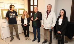 Gelecek Atölyesi öğrencilerinin karikatürleri sanatseverlerle buluştu