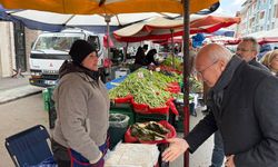 Tezgaha gelip 25 liralık zeytin istiyorlar! O da 5-6 zeytin yapıyor