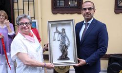 Kağıt rölyef eserleri sanatseverlerle buluştu