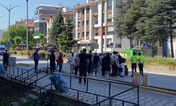 Otomobilin çarptığı 84 yaşındaki elektrikli bisiklet sürücüsü ağır yaralandı