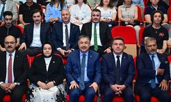 Vali Yılmaz: "Gençlerin sesi bilimle yükseliyor"