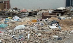 Baksan Sanayi Sitesi'ndeki atıklar rahatsız ediyor
